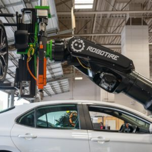 RoboTire Uses Machine Vision to Automate Tire Changing
