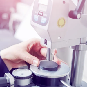 Máy đo độ cứng và nguyên tắc đo độ cứng