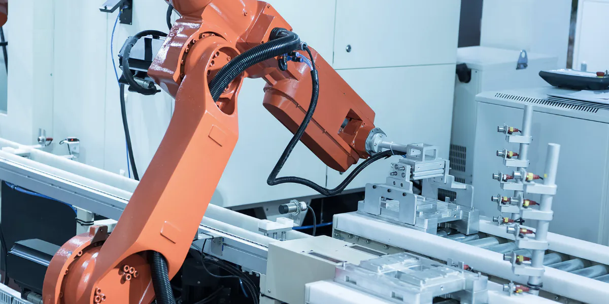 Smart manufacturing và IoT đóng vai trò động cơ chính đẩy mạnh cuộc cách mạng Công nghiệp 4.0